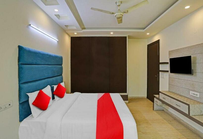 Üç Kişilik Klasik oda, Golden Key Inn Punjabi Bagh