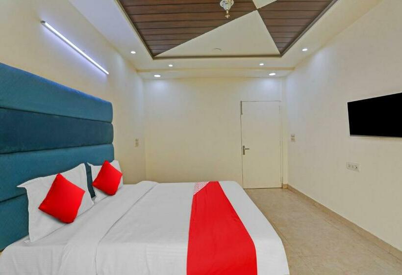 Üç Kişilik Klasik oda, Golden Key Inn Punjabi Bagh