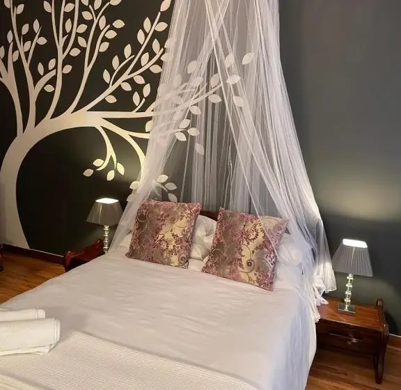 スーペリアールーム, Moments Guest House