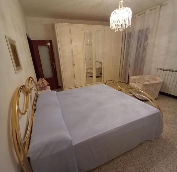 اتاق استاندارد, Affittacamere L Arco