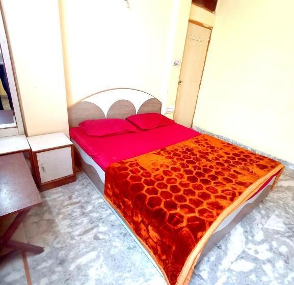 غرفة قياسية, Shreeji Arpan