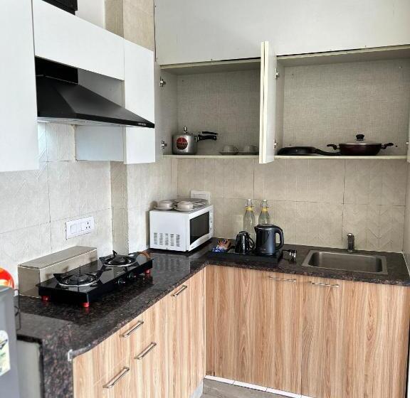 اتاق لوکس, Residences By Hotel Limon, Sector 45 Gurgaon