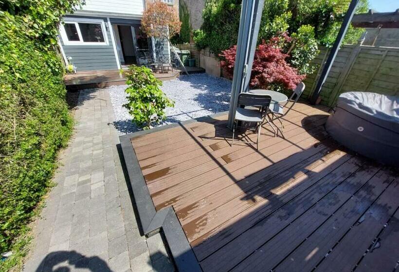 1间卧室的房子, Perfect Cowes Retreat With Hot Tub