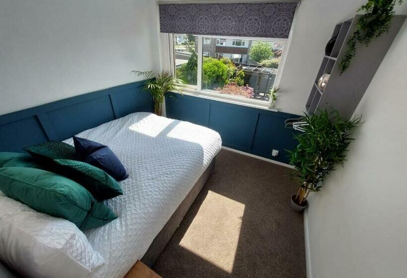 1间卧室的房子, Perfect Cowes Retreat With Hot Tub