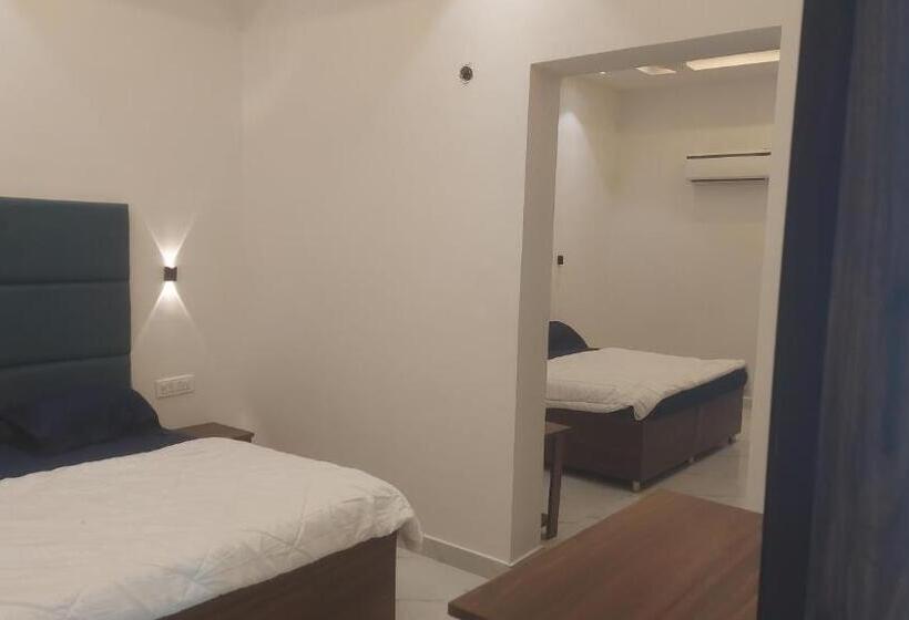 غرفة عائلية, The Bubbles