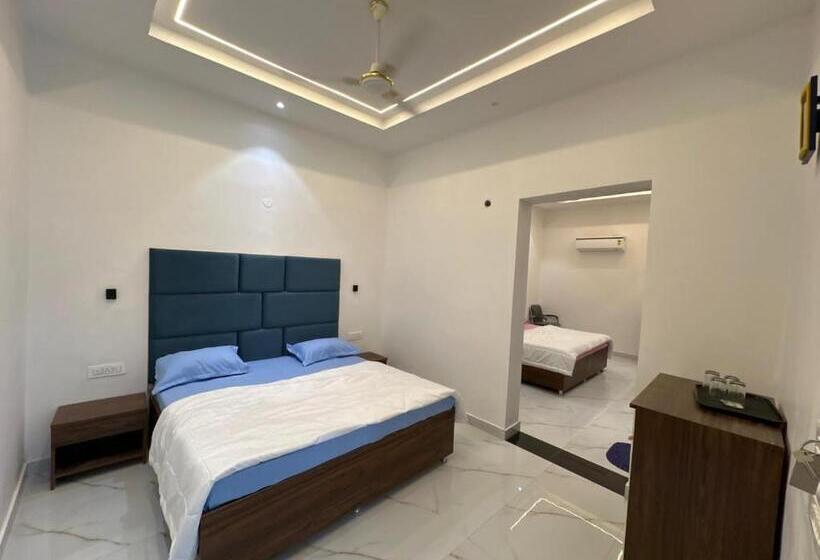 غرفة عائلية, The Bubbles