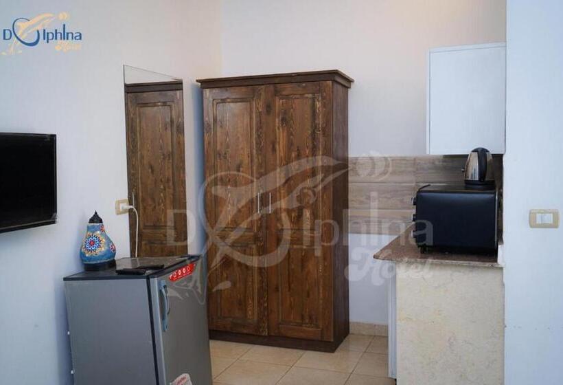 اتاق لوکس چهار تخته, Dolphina Hotel & Restaurant