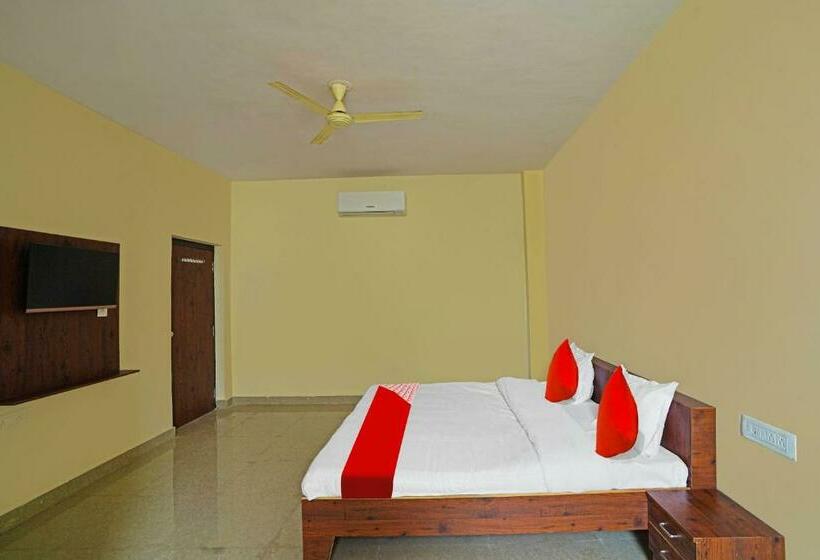 三人经典房间, Oyo Flagship 81356  Blue Moon