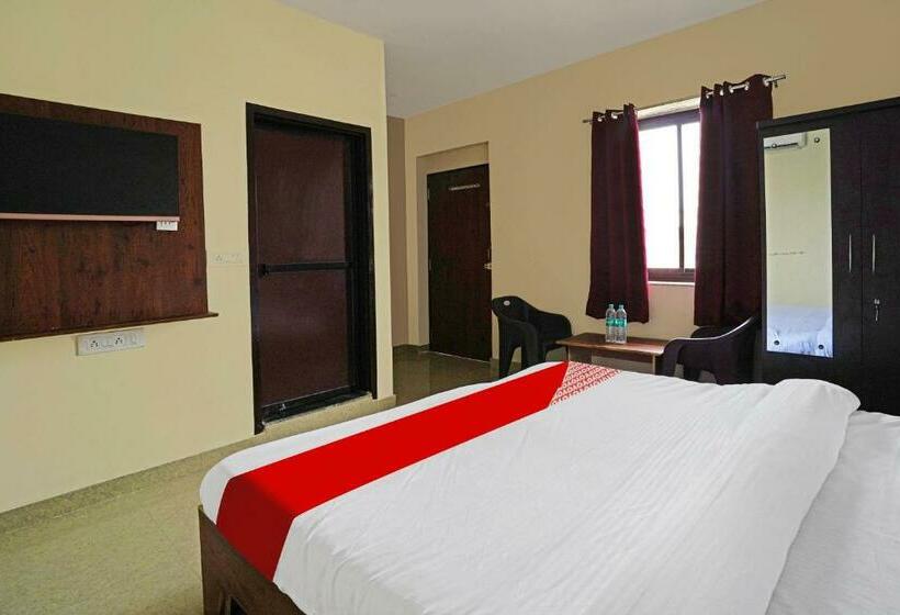 三人经典房间, Oyo Flagship 81356  Blue Moon