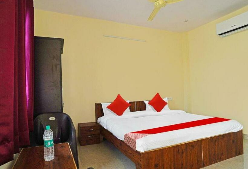 三人经典房间, Oyo Flagship 81356  Blue Moon