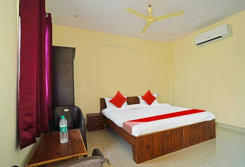 三人经典房间, Oyo Flagship 81356  Blue Moon