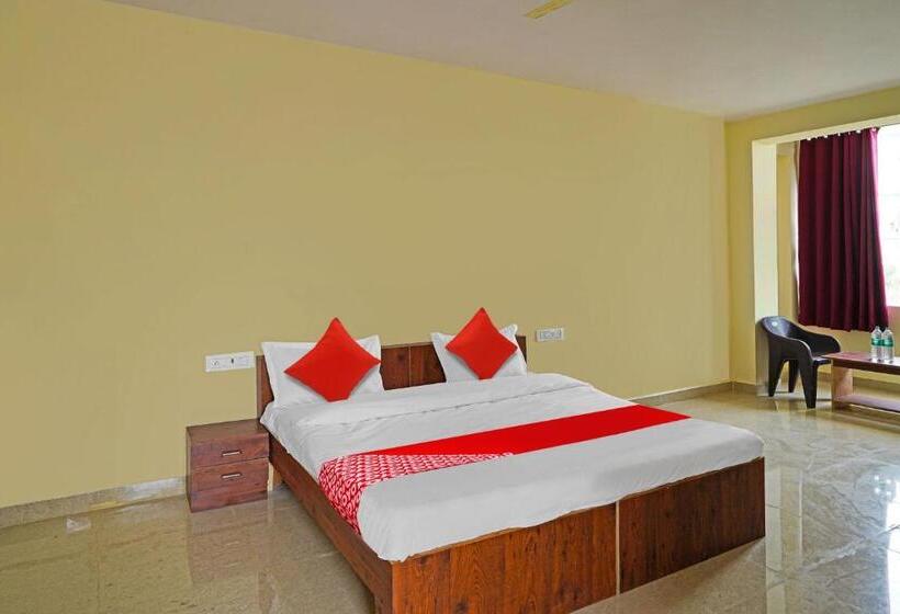 三人经典房间, Oyo Flagship 81356  Blue Moon