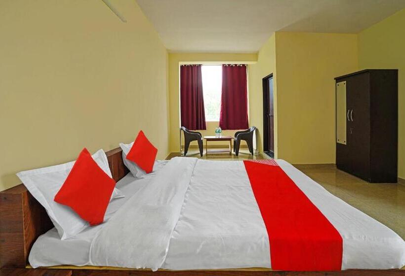 三人经典房间, Oyo Flagship 81356  Blue Moon