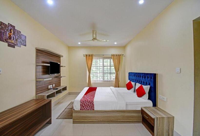 חדר קלאסי לשלושה, Oyo Flagship 81356 Mahavir Galaxy