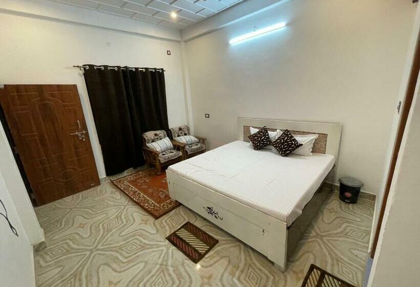 デラックスルーム, Govind Atithi Grah