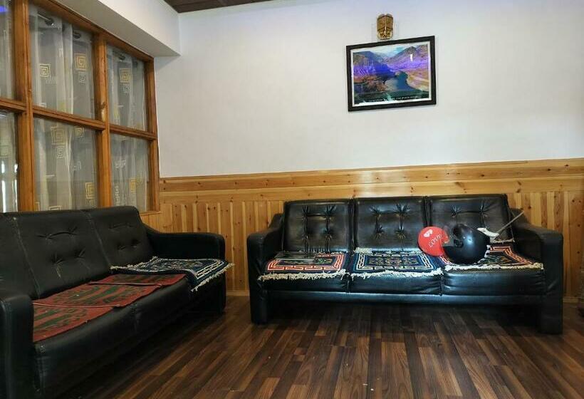 اتاق استاندارد, Spon Guest House