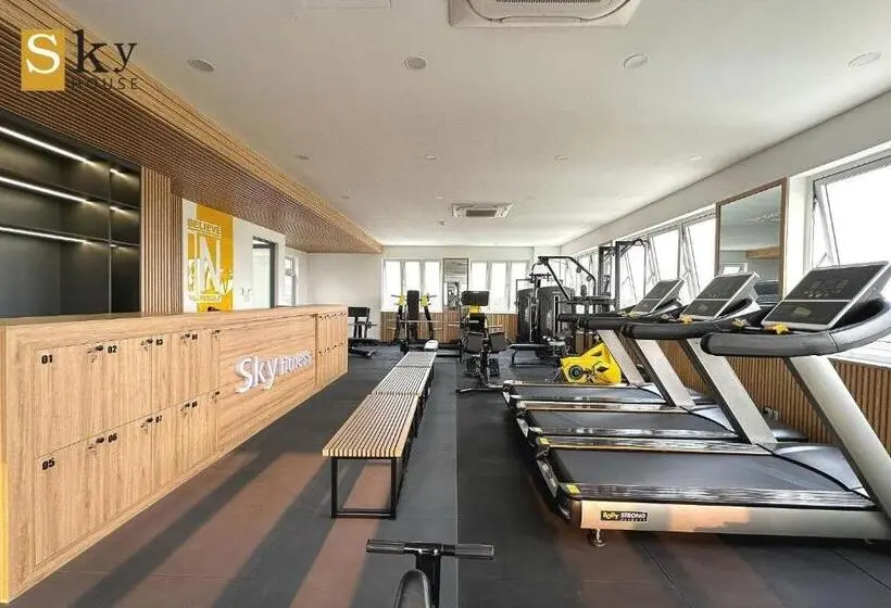 آپارتمان 1 خوابه, Sky House Apartment