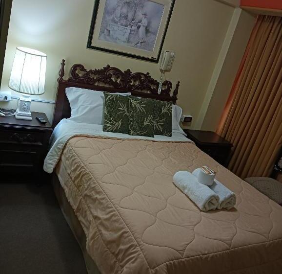 اتاق لوکس, Andean Hostel