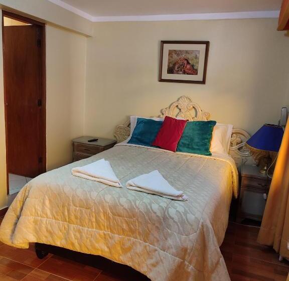 اتاق لوکس, Andean Hostel