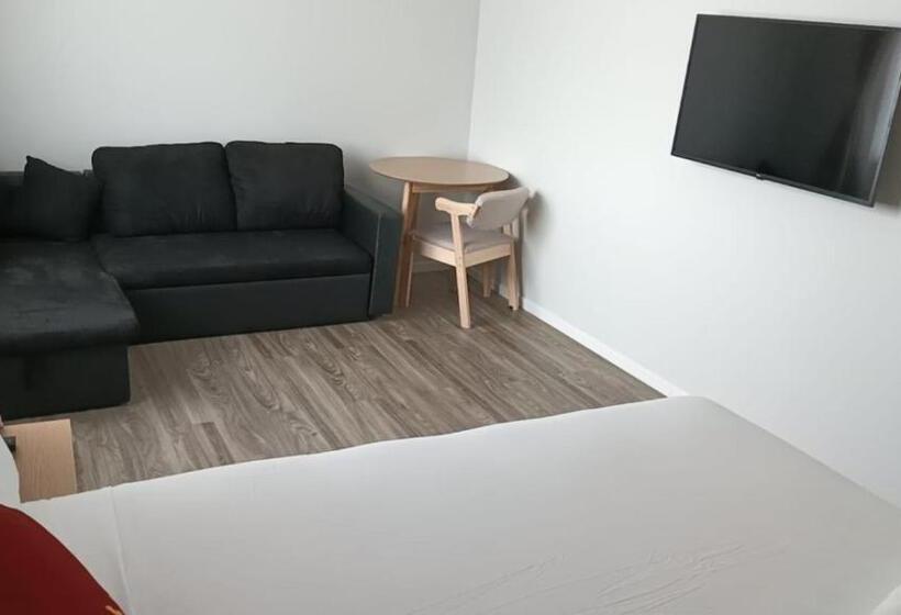 スーペリアールーム, Awa