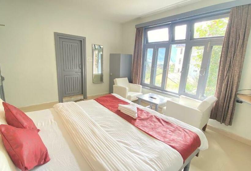 اتاق لوکس, New Meadows View