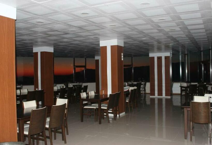 디럭스 룸, Sultanmurat Aymeydanı