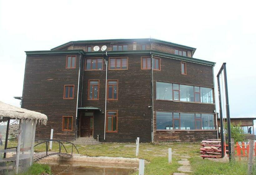 디럭스 룸, Sultanmurat Aymeydanı