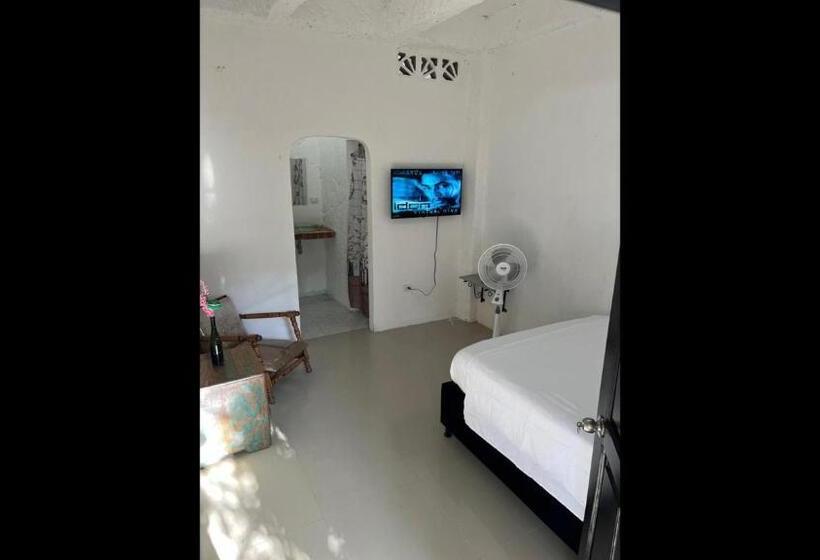 اتاق استاندارد سه نفره, Room In Lodge   Tr A1d Hostel Room Near Castillo San Felipe With Pool And Wifi