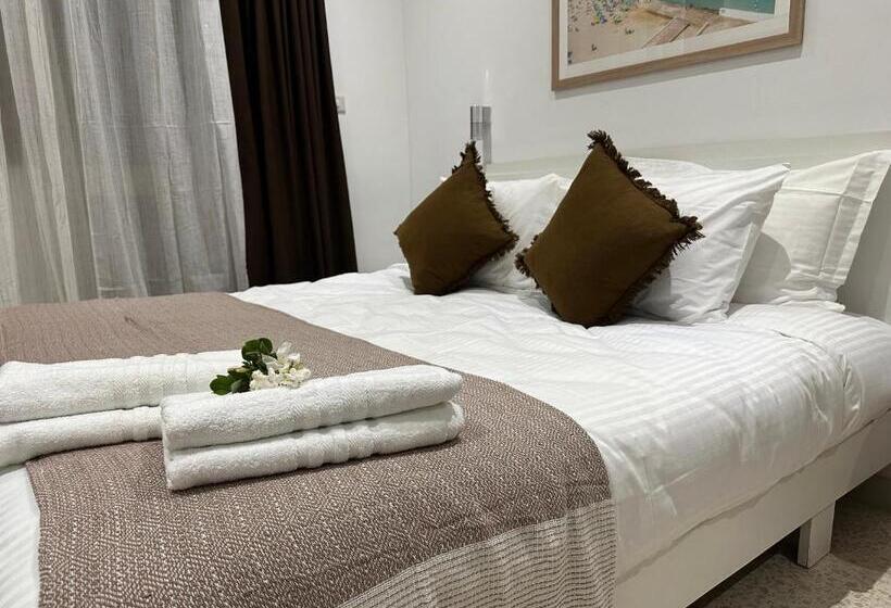 اتاق لوکس با بالکن و چشمانداز دریا, The Beach House