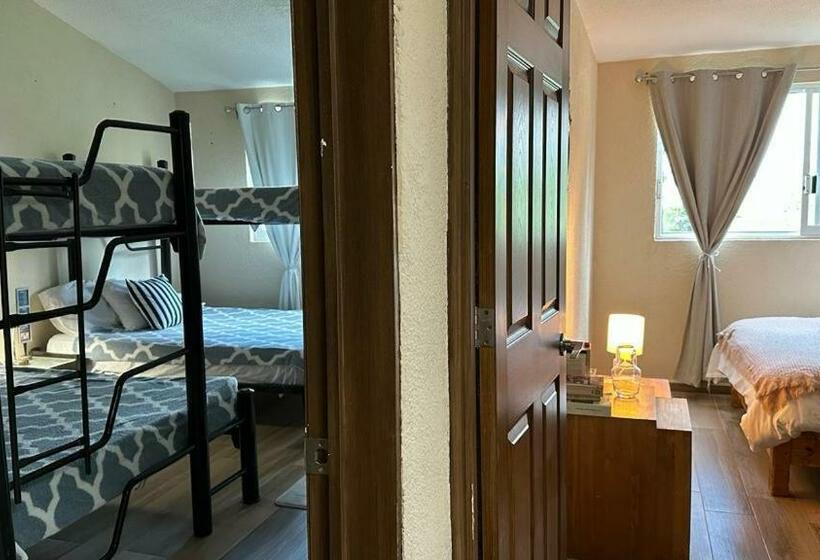 غرفة قياسية حمام مشترك, Linda Casa Cuernavaca Excelente Ubicacion