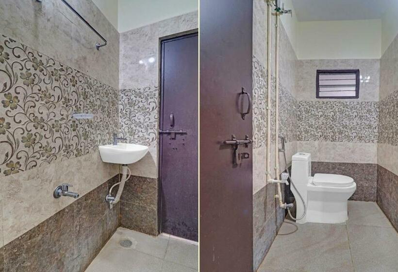 اتاق استاندارد, Oyo Flagship 81345 Ak Grand