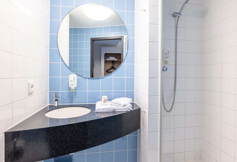 标准三人间, B&b Hotel Heilbronn