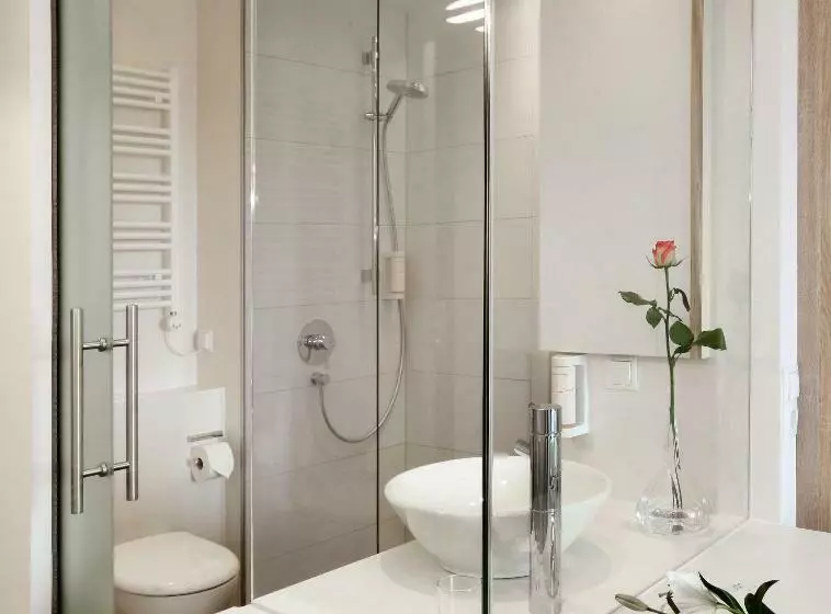 اتاق استاندارد یک نفره, Best Motel