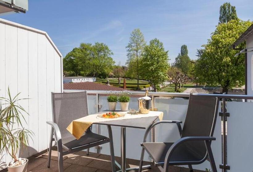 Номер Superior Вид на Парк, Boutiquehotel Zur Winzerstube   Adults Only