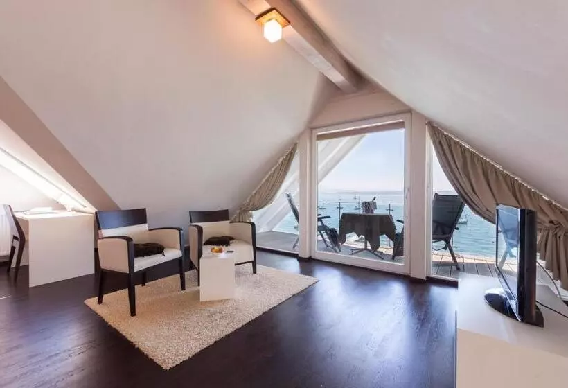 Standard studio with lake view, Boutiquehotel Zur Winzerstube Adults Only