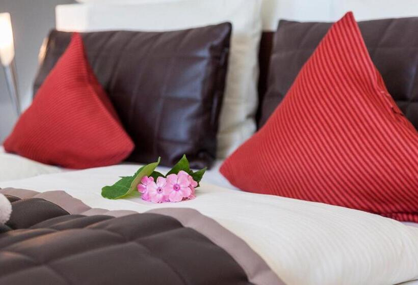 Standard studio with lake view, Boutiquehotel Zur Winzerstube   Adults Only