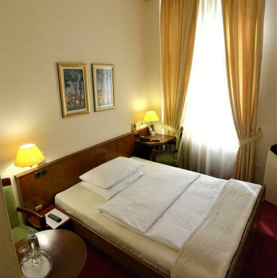 패밀리 룸, Am Kochbrunnen