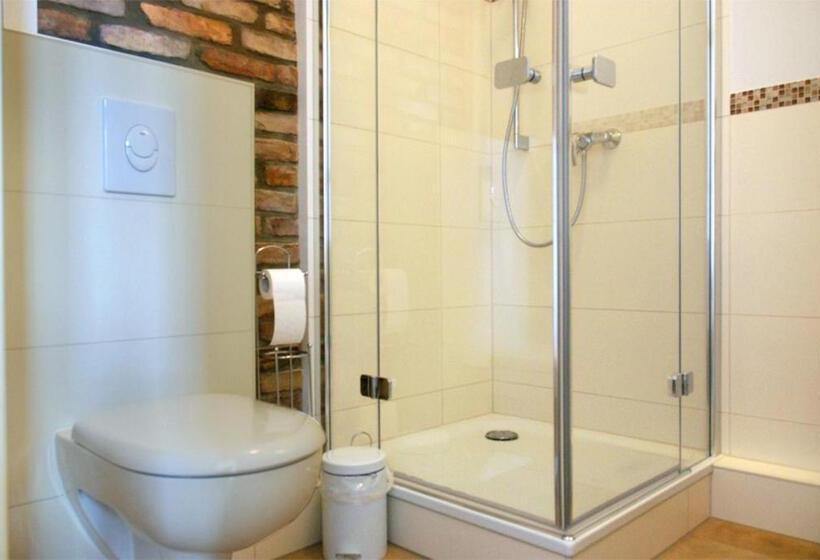 غرفة أساسية ثلاثية, Apartmentpension Am Stadtschloss