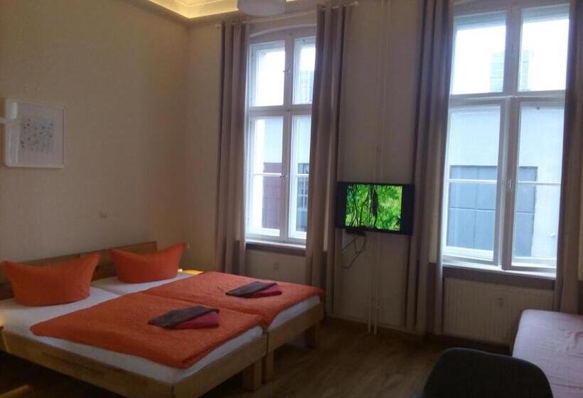 غرفة أساسية ثلاثية, Apartmentpension Am Stadtschloss