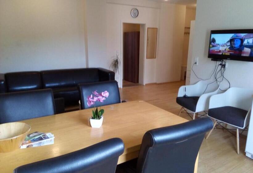 شقة غرفتين, Apartmentpension Am Stadtschloss