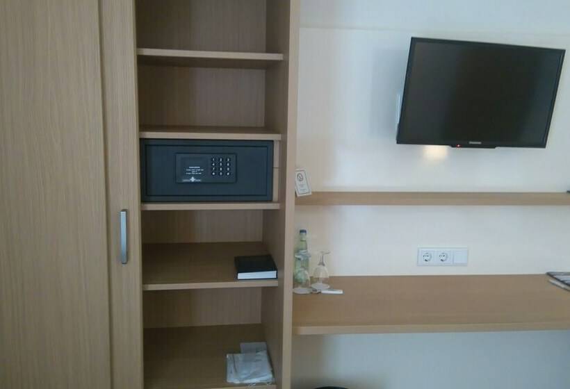 스탠다드 룸, Ardey