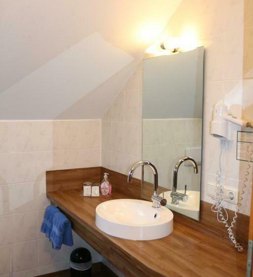 غرفة قياسية فردية, Baldus