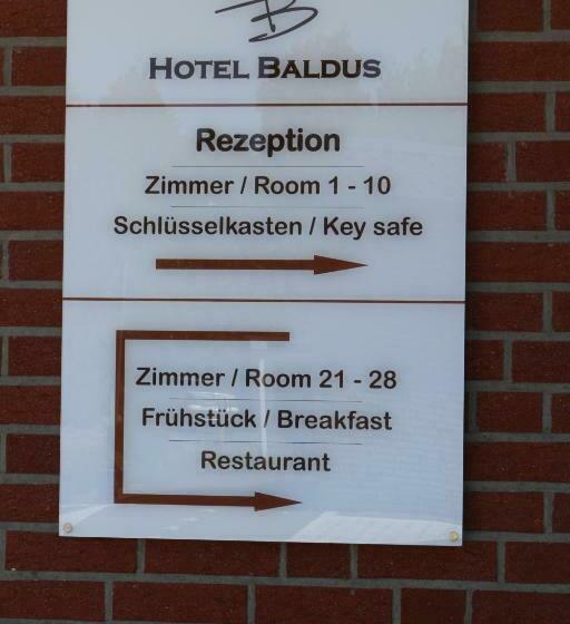 غرفة قياسية فردية, Baldus