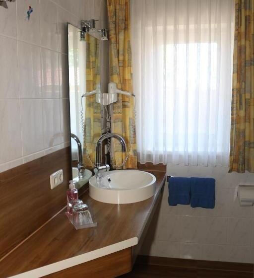 غرفة قياسية, Baldus