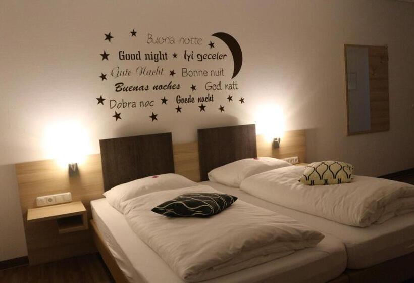 غرفة كومفورت, Baldus