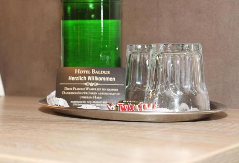 غرفة كومفورت, Baldus