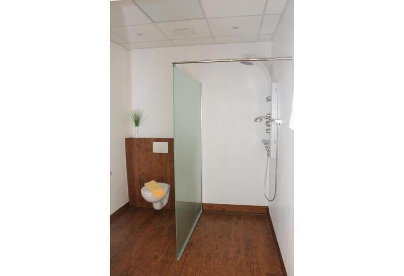 غرفة كومفورت فردية, Baldus