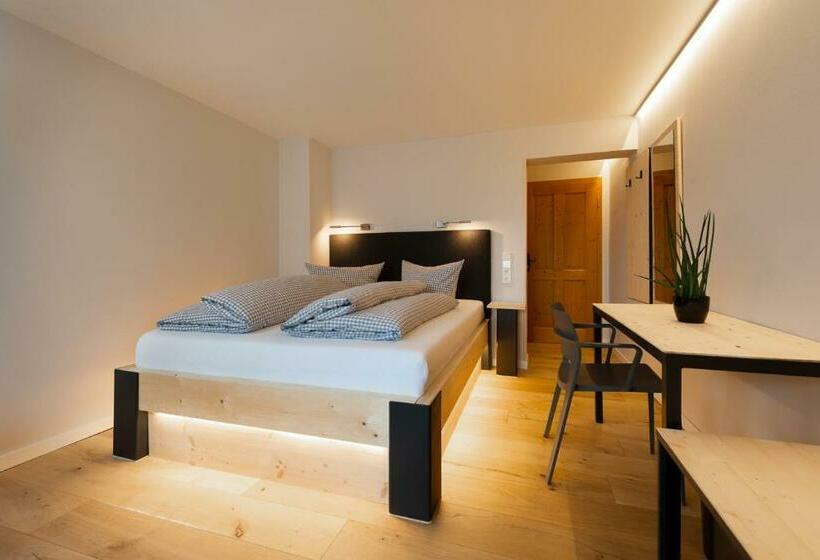 スタンダードルーム, Freistil Boutique