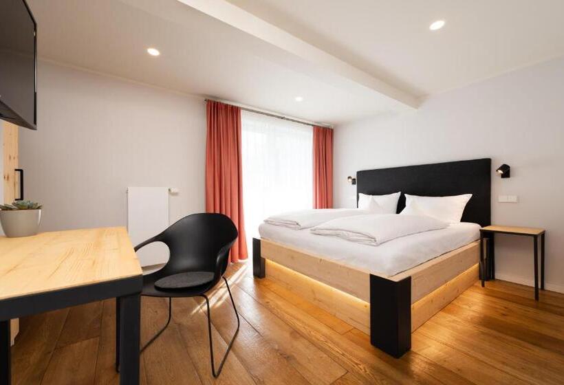 Номер Стандарт, Freistil Boutique