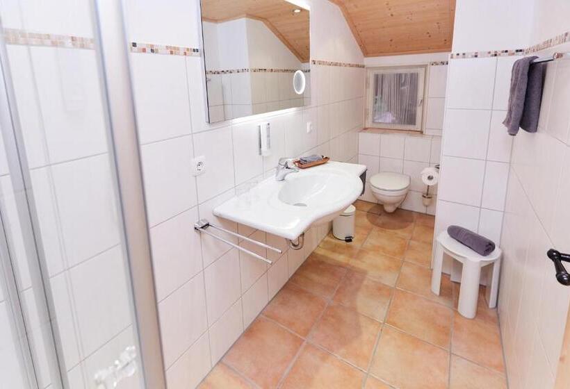 スイート, Freistil Boutique